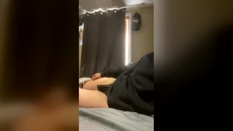 Snapshot of sexyzaddy94 chatting on February 9, 7:07 pm sexyzaddy94 online show from February 9, 7:07 pm