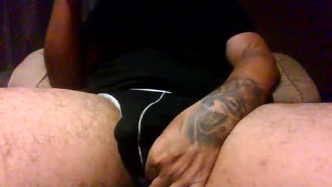 Snapshot of sexyzaddy94 chatting on April 15, 6:09 am sexyzaddy94 online show from April 15, 6:09 am