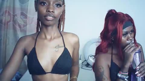 Snapshot of sexyzuriel chatting on February 25, 7:45 pm sexyzuriel online show from February 25, 7:45 pm