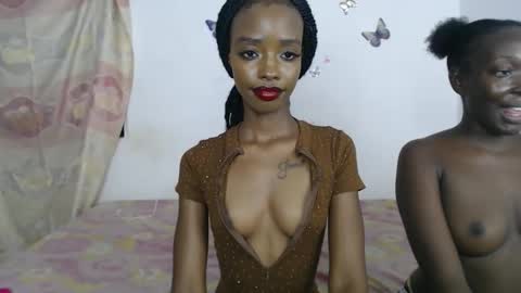 sexyzuriel online show from April 16, 8:20 pm