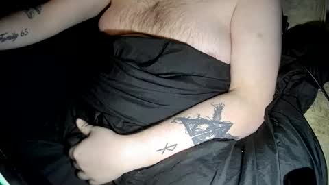 no face online show from November 19, 8:47 am