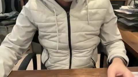 Snapshot of sezarca chatting on February 14, 11:29 am trkn gc - ankara online show from February 14, 11:29 am