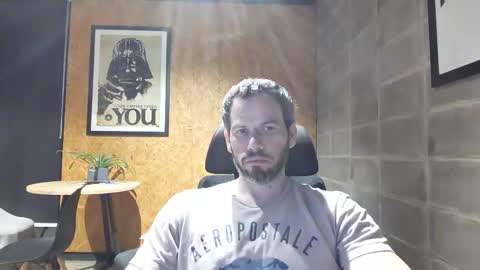 Snapshot of shad0w_hunter chatting on December 13, 12:53 am shad0w_hunter online show from December 13, 12:53 am