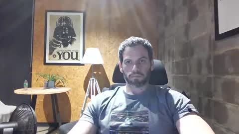 Snapshot of shad0w_hunter chatting on December 13, 11:06 pm shad0w_hunter online show from December 13, 11:06 pm