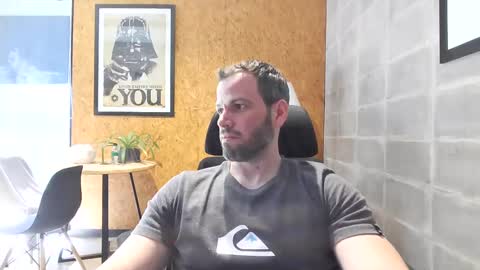 Snapshot of shad0w_hunter chatting on December 26, 6:54 pm shad0w_hunter online show from December 26, 6:54 pm