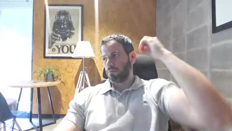 Snapshot of shad0w_hunter chatting on January 3, 2:40 pm shad0w_hunter online show from January 3, 2:40 pm