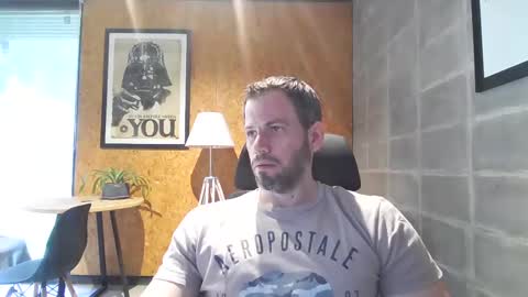 Snapshot of shad0w_hunter chatting on January 10, 2:13 pm shad0w_hunter online show from January 10, 2:13 pm