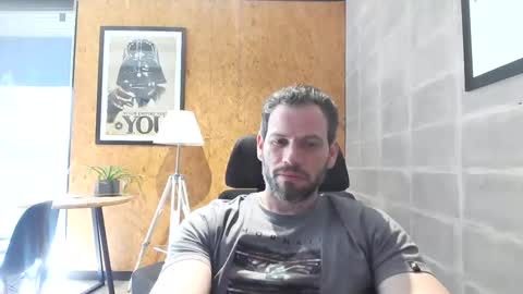 Snapshot of shad0w_hunter chatting on January 14, 7:32 pm shad0w_hunter online show from January 14, 7:32 pm