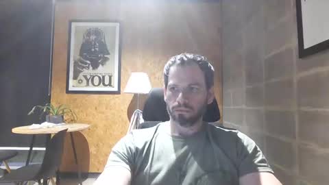 Snapshot of shad0w_hunter chatting on January 30, 10:51 pm shad0w_hunter online show from January 30, 10:51 pm