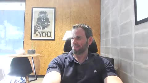 Snapshot of shad0w_hunter chatting on February 14, 5:14 pm shad0w_hunter online show from February 14, 5:14 pm