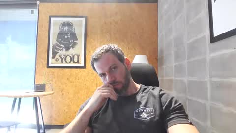 Snapshot of shad0w_hunter chatting on February 20, 6:57 pm shad0w_hunter online show from February 20, 6:57 pm