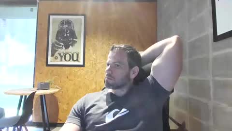 Snapshot of shad0w_hunter chatting on February 28, 1:58 pm shad0w_hunter online show from February 28, 1:58 pm