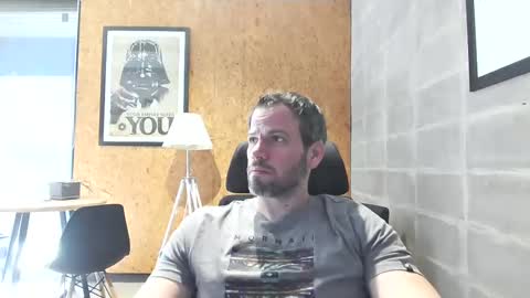 Snapshot of shad0w_hunter chatting on March 5, 7:06 pm shad0w_hunter online show from March 5, 7:06 pm