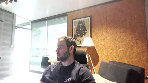 Snapshot of shad0w_hunter chatting on September 15, 12:38 pm shad0w_hunter online show from September 15, 12:38 pm