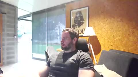 Snapshot of shad0w_hunter chatting on October 8, 8:17 pm shad0w_hunter online show from October 8, 8:17 pm