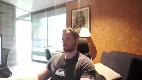 Snapshot of shad0w_hunter chatting on November 10, 12:26 pm shad0w_hunter online show from November 10, 12:26 pm