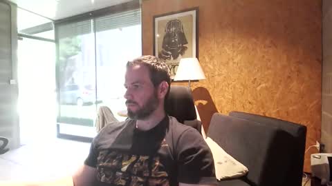 Snapshot of shad0w_hunter chatting on January 8, 1:35 pm shad0w_hunter online show from January 8, 1:35 pm