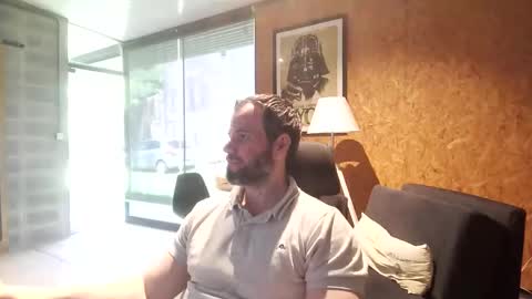 Snapshot of shad0w_hunter chatting on January 12, 2:00 pm shad0w_hunter online show from January 12, 2:00 pm