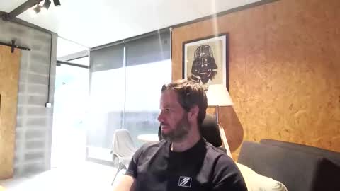 Snapshot of shad0w_hunter chatting on February 11, 8:25 pm shad0w_hunter online show from February 11, 8:25 pm