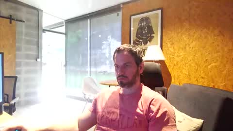 Snapshot of shad0w_hunter chatting on February 13, 2:02 pm shad0w_hunter online show from February 13, 2:02 pm