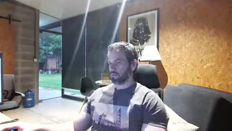 Snapshot of shad0w_hunter chatting on February 23, 10:18 pm shad0w_hunter online show from February 23, 10:18 pm