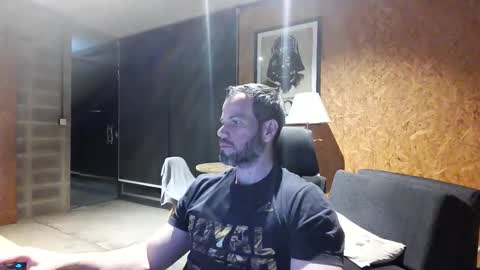 Snapshot of shad0w_hunter chatting on March 12, 10:38 pm shad0w_hunter online show from March 12, 10:38 pm