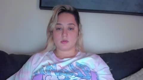 Snapshot of shaddaysmith chatting on February 10, 10:51 pm Shaday online show from February 10, 10:51 pm