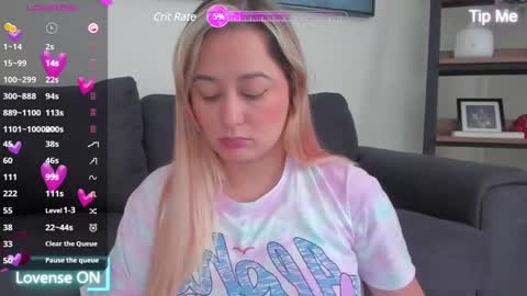 Snapshot of shaddaysmith chatting on February 21, 2:59 pm Shaday online show from February 21, 2:59 pm