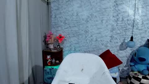 Snapshot of shaden_1 chatting on October 10, 1:15 am Liz online show from October 10, 1:15 am