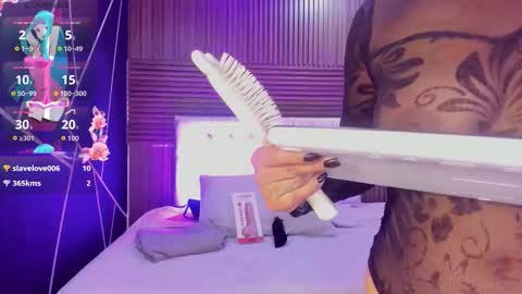 Liz online show from March 19, 9:41 pm