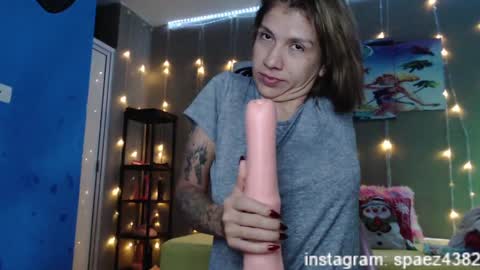 shadia online show from December 17, 8:12 am