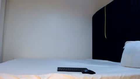 Snapshot of shadow_sweet chatting on August 2, 11:58 pm Shadow online show from August 2, 11:58 pm