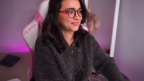 Lily  online show from November 18, 3:49 pm