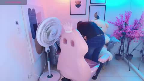 Shady  online show from June 10, 7:02 pm
