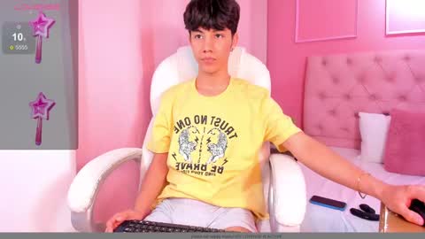 shady_stone online show from March 9, 10:52 pm