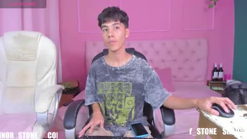 shady_stone online show from December 19, 10:06 pm