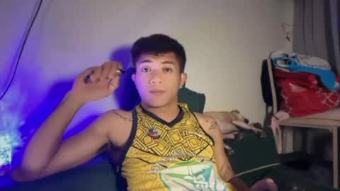 Snapshot of shake_raytow34 chatting on May 26, 5:42 pm shake_raytow34 online show from May 26, 5:42 pm
