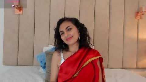 Snapshot of shaliny_ chatting on May 5, 7:00 pm Shanily online show from May 5, 7:00 pm