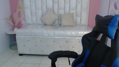 Snapshot of shalon_diaz_sub chatting on October 22, 2:17 pm Shalon online show from October 22, 2:17 pm