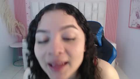 Snapshot of shalon_diaz_sub chatting on December 20, 2:46 pm Shalon online show from December 20, 2:46 pm