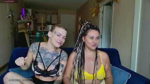 Snapshot of shamelessspace chatting on November 4, 8:24 am Torri and Max online show from November 4, 8:24 am