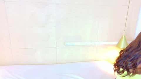 Catalina online show from April 9, 6:35 pm