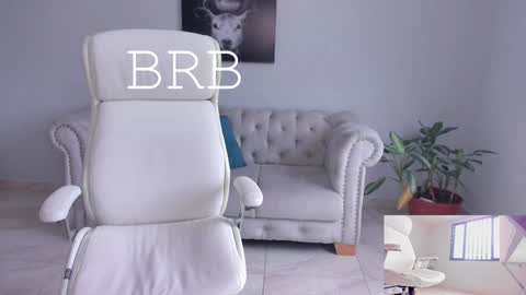 Snapshot of shanabellucy chatting on January 30, 7:59 pm onlyfans shanabellucy online show from January 30, 7:59 pm