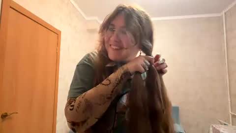 Snapshot of shanaeniebergall chatting on July 4, 12:11 pm Sofia online show from July 4, 12:11 pm