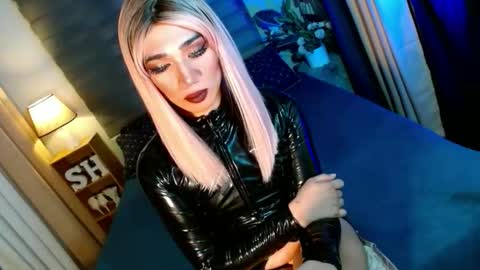 MISS SHANE online show from November 25, 6:52 pm