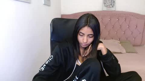 shanelle online show from February 22, 6:06 am