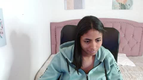 shanelle online show from October 6, 3:26 am