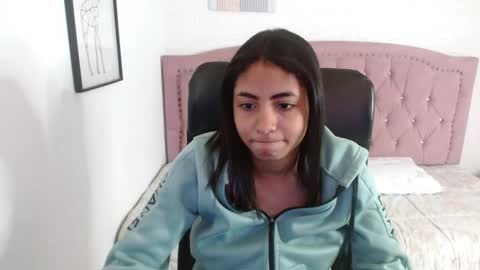 shanelle online show from October 15, 3:17 am