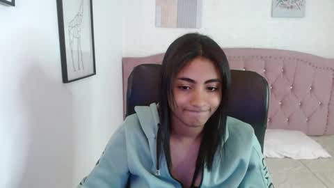 shanelle online show from October 20, 3:18 am