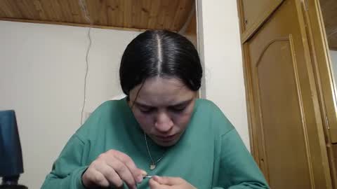 Snapshot of shanel_lozano chatting on October 18, 10:43 pm shanel_lozano online show from October 18, 10:43 pm